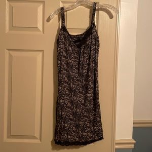 Super soft Ambrielle large womens sleepwear - lace print